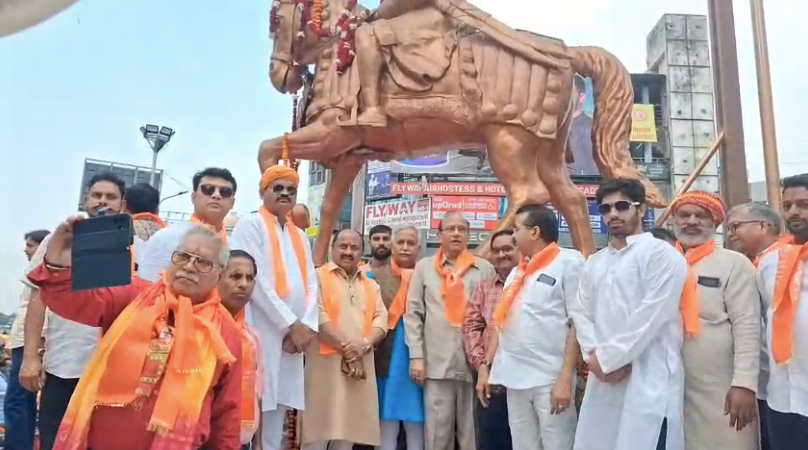 Headline: लखनऊ: महाराणा प्रताप की जयंती पर विधायक पंकज सिंह ने दी श्रद्धांजलि; बोले- ‘सुवेंदु के नेतृत्व में भयमुक्त होगा बंगाल’