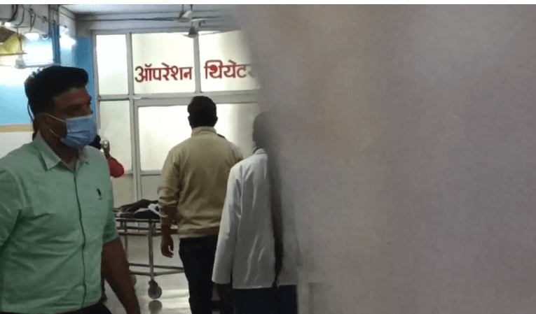 ग्वालियर में दर्दनाक सड़क हादसा, लोडिंग वाहन की टक्कर से एक भाई की मौत, दूसरा गंभीर घायल