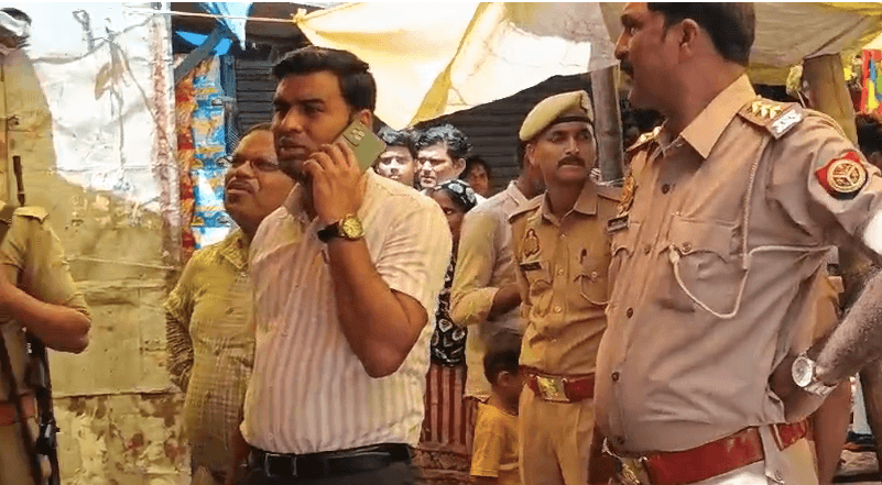 Lakhimpur Kheri: धौरहरा तहसील में अफसर जानकर भी बने अनजान, सरकारी दुकान आवंटन में लाखों की हेराफेरी का सनसनीखेज खुलासा