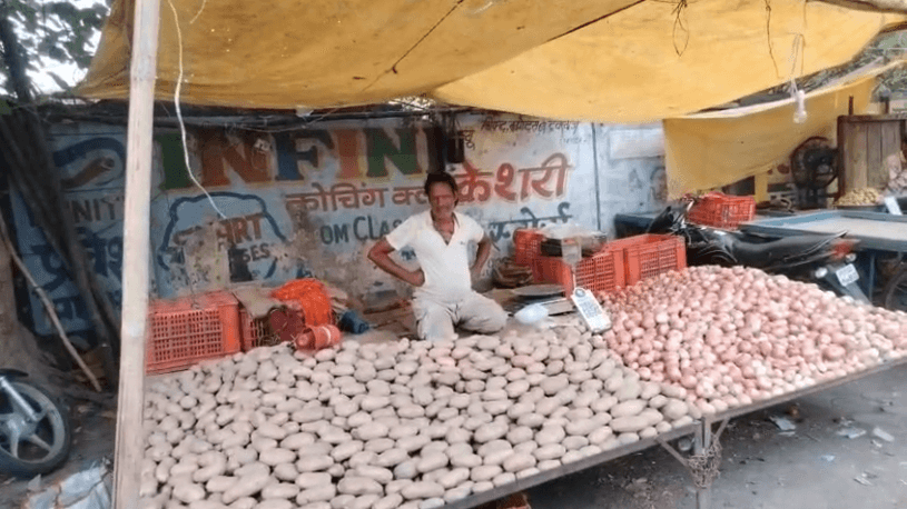 जबलपुर के अधारताल में बेखौफ चोरों ने फुटपाथ दुकानों को बनाया निशाना, CCTV में कैद वारदात