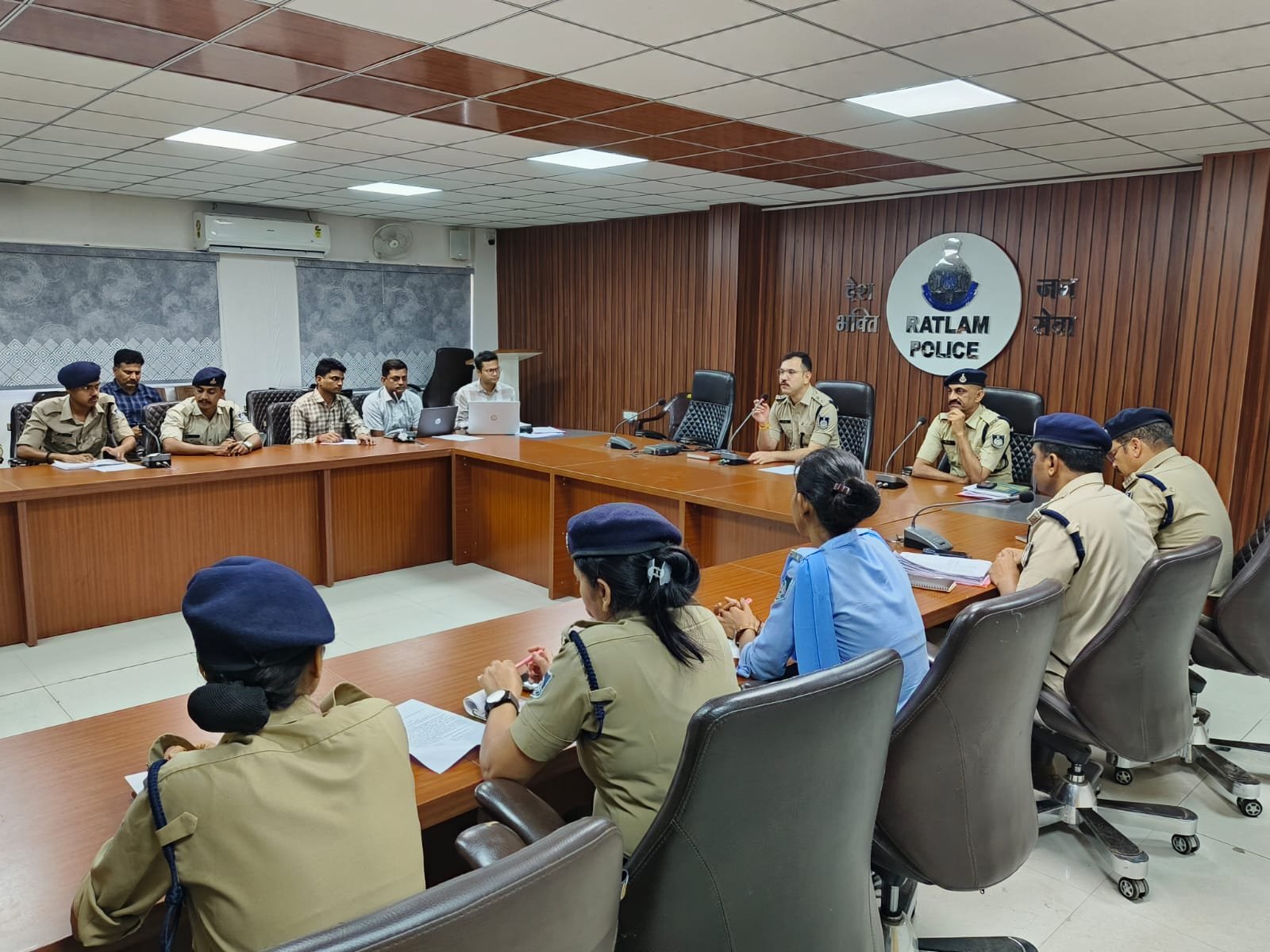 रतलाम पुलिस की साइबर अपराध पर सख्ती, हर थाने में साइबर डेस्क और साइबर योद्धा तैनात