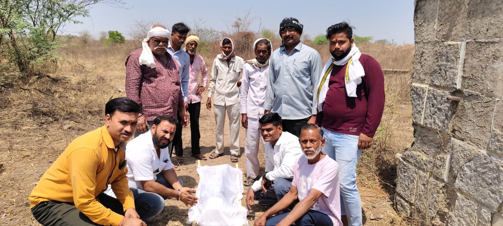 बुरहानपुर में मजदूरों का अनोखा प्रदर्शन, 28 साल के इंतजार पर ‘उम्मीदों की अर्थी’ निकालकर जताया आक्रो