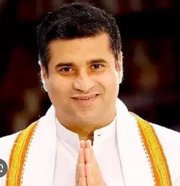 कमर्शियल गैस सिलेंडर में ₹993 की बढ़ोतरी से हड़कंप, बैतूल कांग्रेस का सरकार पर तीखा हमला