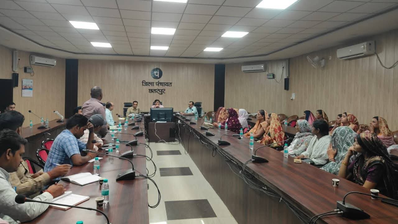 केन बेतवा लिंक परियोजना से प्रभावित ग्रामों के स्थानीय जनप्रतिनिधि एवं कर्मचारियों के साथ बैठक सम्पन्न