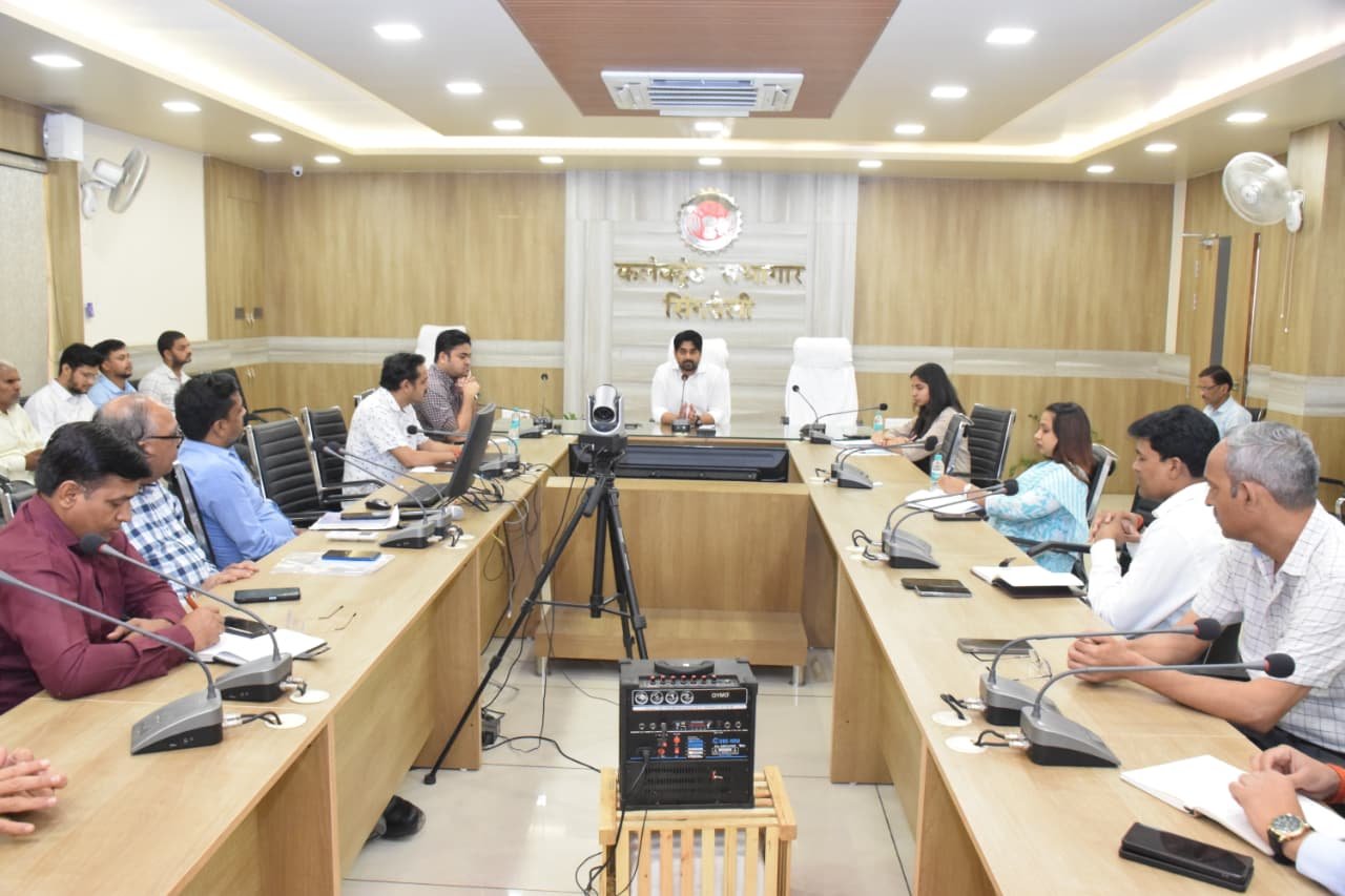 सिंगरौली महोत्सव 2026 की तैयारियों को लेकर कलेक्टर की अध्यक्षता में अहम बैठक, औद्योगिक और सांस्कृतिक प्रदर्शनी पर जोर