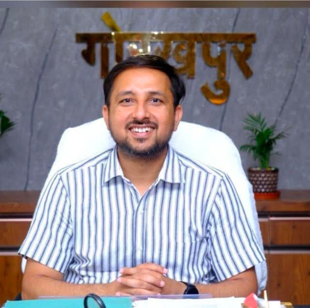 महराजगंज में नए जिलाधिकारी गौरव सिंह सोगरवाल की नियुक्ति