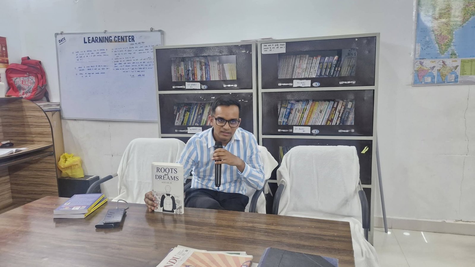 छतरपुर एसपी अगम जैन ने दिशा लर्निंग सेंटर का किया भ्रमण, छात्रों को दी प्रेरणा