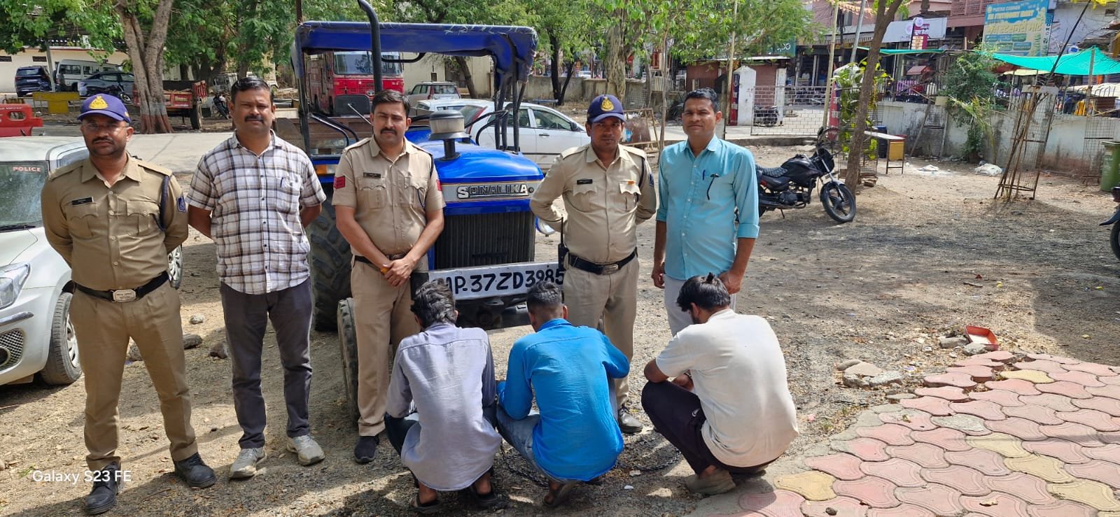 सीहोर में ट्रैक्टर चोर गिरोह का पर्दाफाश, तीन आरोपी गिरफ्तार, 10 लाख के वाहन बरामद