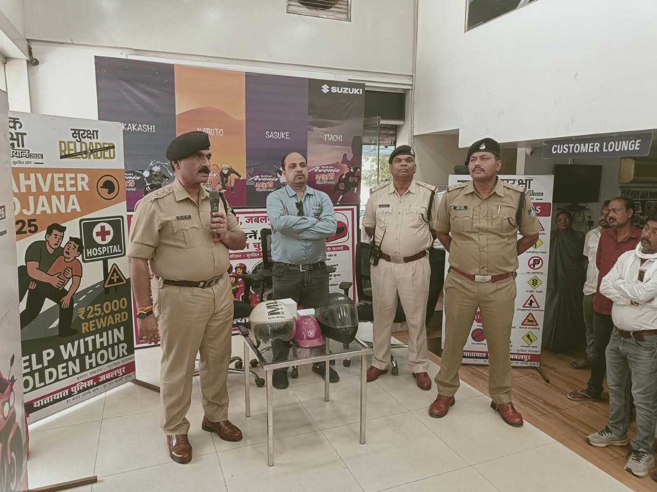 जबलपुर में सड़क सुरक्षा अभियान तेज, हेलमेट अनिवार्यता पर सख्ती और जागरूकता अभियान जारी