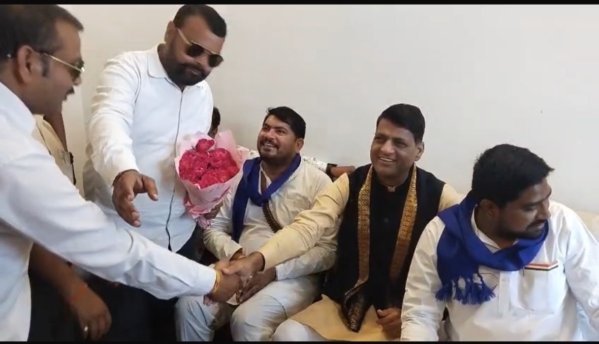 डबरा: आजाद समाज पार्टी के नेता दामोदर यादव ने पूर्व गृह मंत्री पर जमकर साधा निशाना