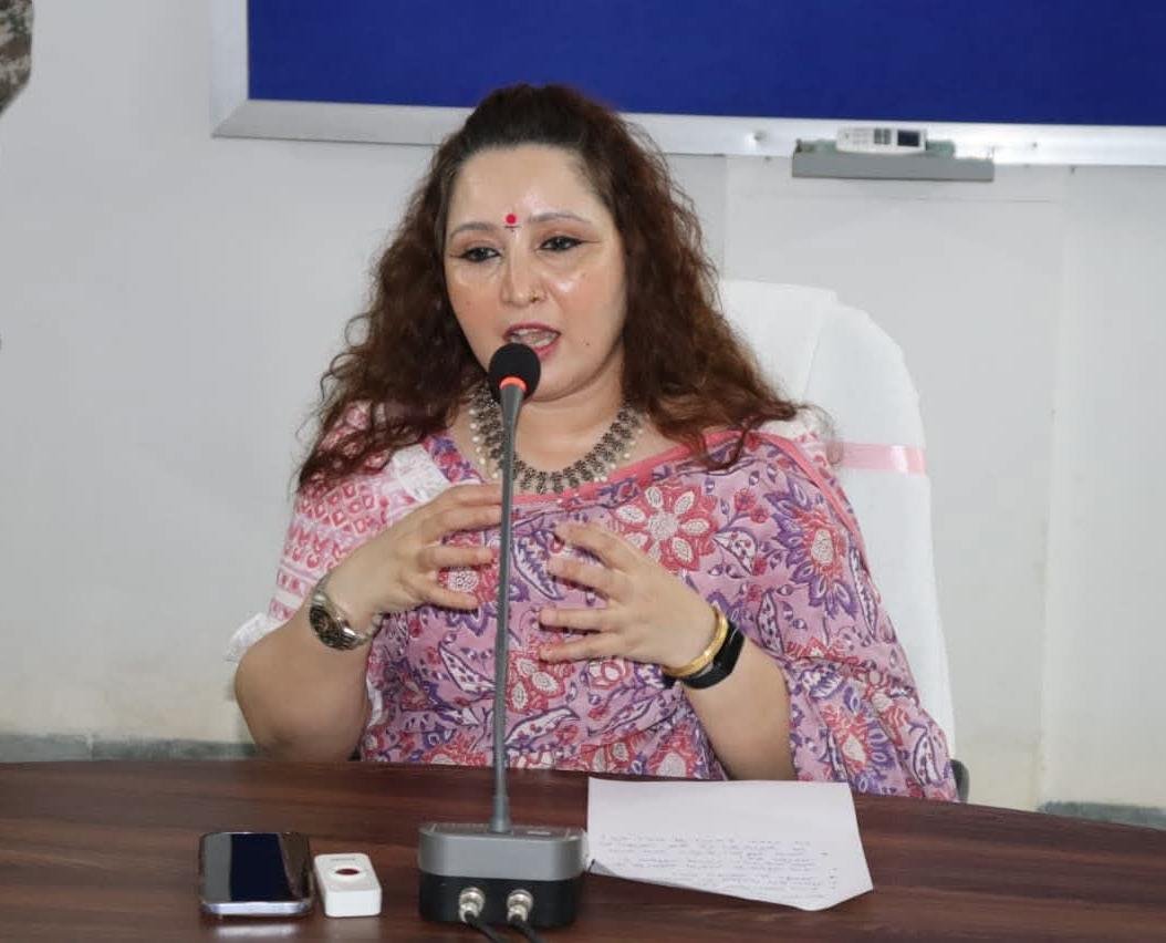 मैहर: कलेक्टर की सख्ती, मां शारदा समिति में हलचल