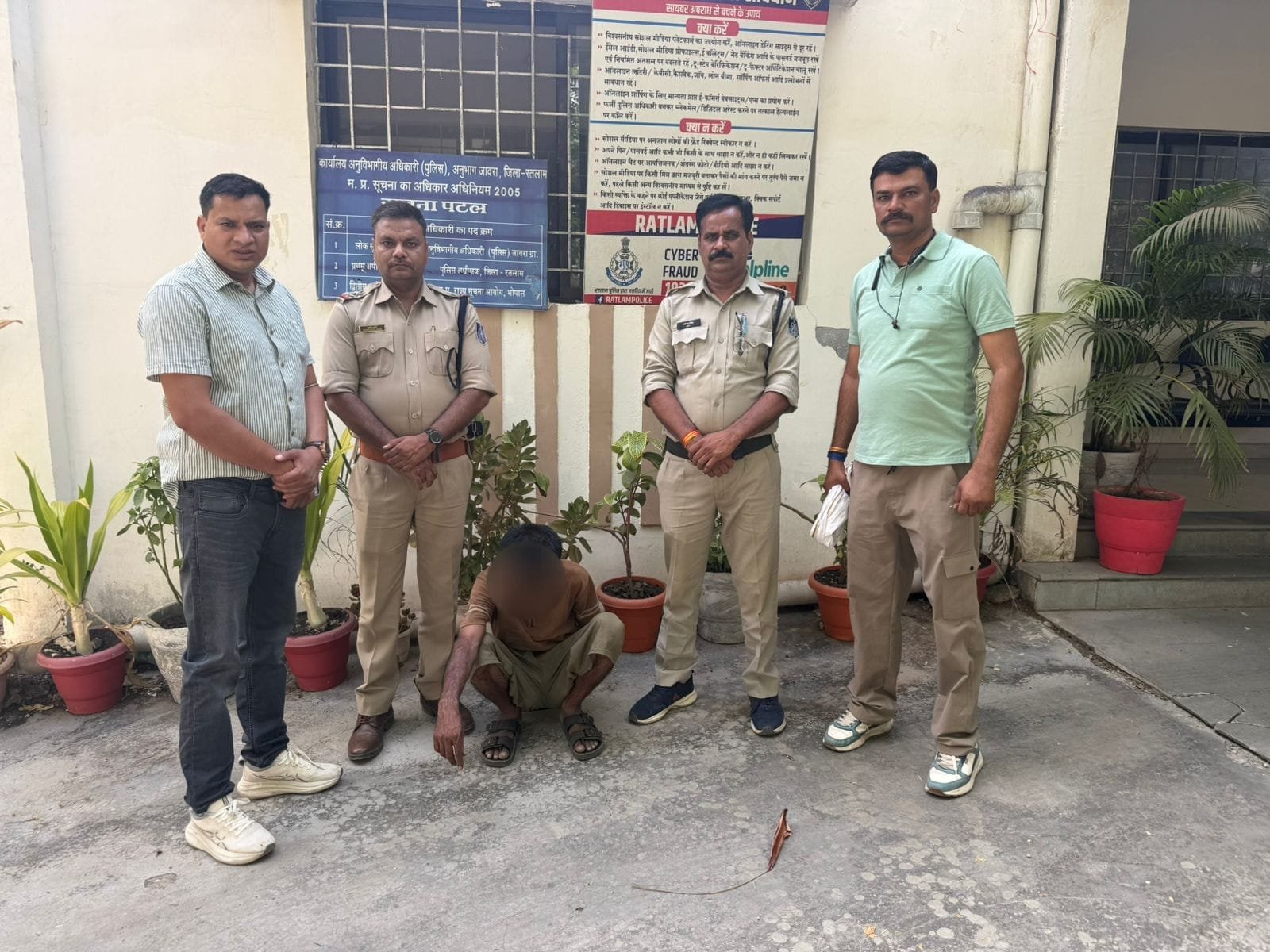 रतलाम पुलिस की बड़ी कार्रवाई, 55 ग्राम एमडी ड्रग्स के साथ तस्कर गिरफ्तार, ₹5.50 लाख का मादक पदार्थ जब्त