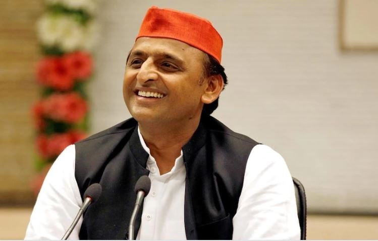 अखिलेश यादव का बीजेपी पर हमला, महिला आरक्षण और कानून व्यवस्था पर उठाए सवाल