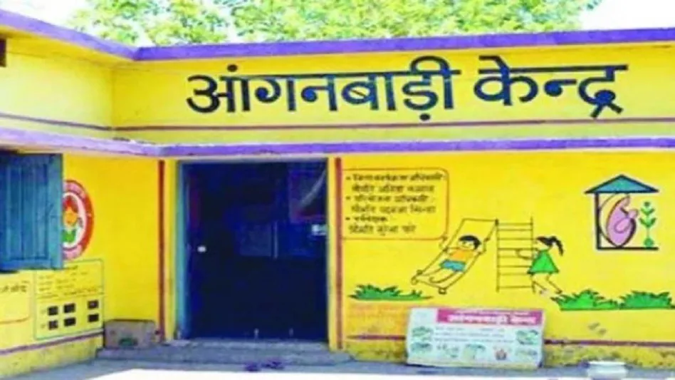 आंगनबाड़ी व्यवस्था में तकनीक का बड़ा दखल: यूपी में ‘पोषण ट्रैकर’ से रुकी फर्जीवाड़ा, 98.76% लाभार्थियों का फेस रिकग्निशन पंजीकरण पूरा
