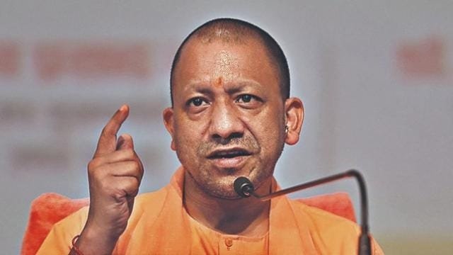 योगी सरकार ने खत्म किया भर्ती संकट, 33 हजार से अधिक माध्यमिक शिक्षकों की नियुक्ति से शिक्षा व्यवस्था को मिली नई मजबूती