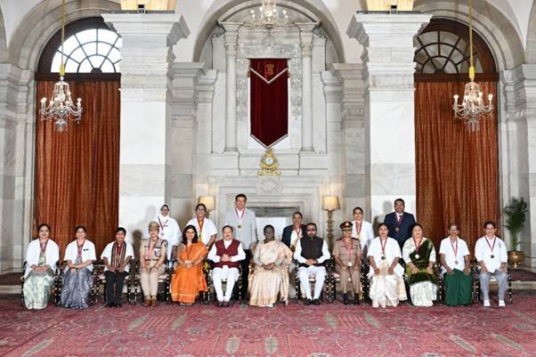 राष्ट्रपति भवन में 2026 के फ्लोरेंस नाइटिंगेल पुरस्कार, 15 नर्सों को उत्कृष्ट सेवा के लिए सम्मान
