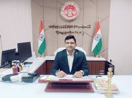 रोजगार आयुक्त ने उत्कृष्ट कार्य के लिए कलेक्टर अरूण कुमार विश्वकर्मा को भेजा प्रशंसा पत्र