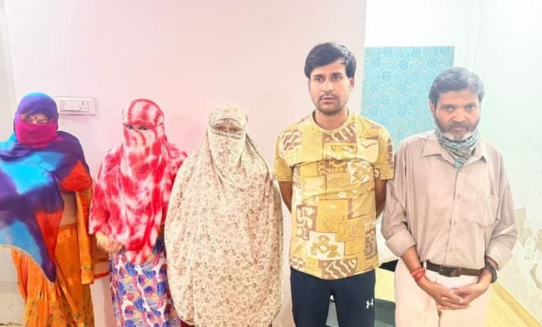 होटल के 10 कमरों में लगे थे हिडन कैमरे; बेचता था कपल्स के अश्लील वीडियो, कानपुर में जिस्मफरोशी का खुलासा