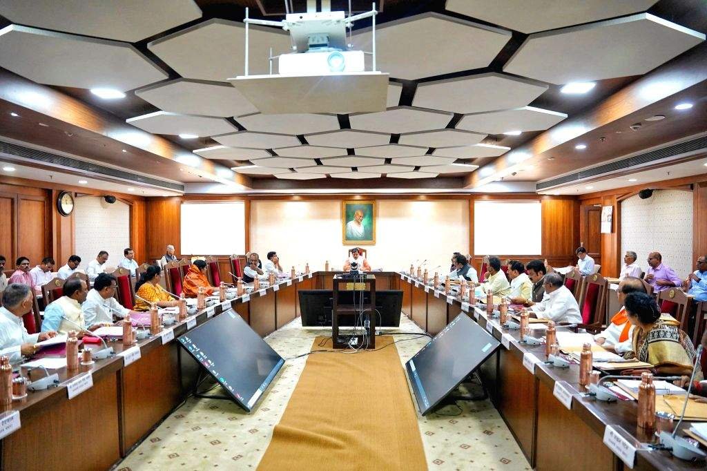 मध्य प्रदेश में मंत्रियों की परफॉर्मेंस रिव्यू बैठक 8–10 मई के बीच, ढाई साल का रिपोर्ट कार्ड पेश करेंगे मंत्री