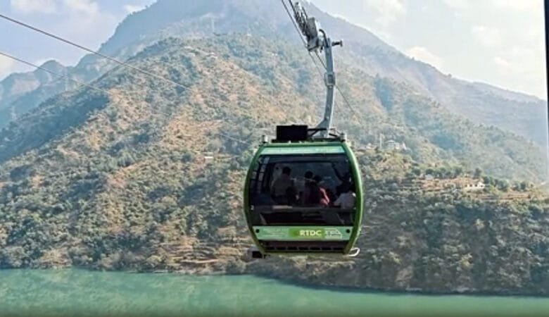 मैहर: दामोदर रोपवे पर अनुबंध की शर्तों के उल्लंघन का आरोप, पेयजल और वेटिंग हॉल व्यवस्था पर उठे सवाल
