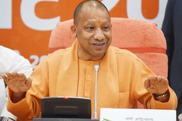 मुख्यमंत्री योगी आदित्यनाथ के प्रति शासकीय अधिवक्ता समुदाय ने जताया आभार, फीस वृद्धि को बताया ऐतिहासिक निर्णय