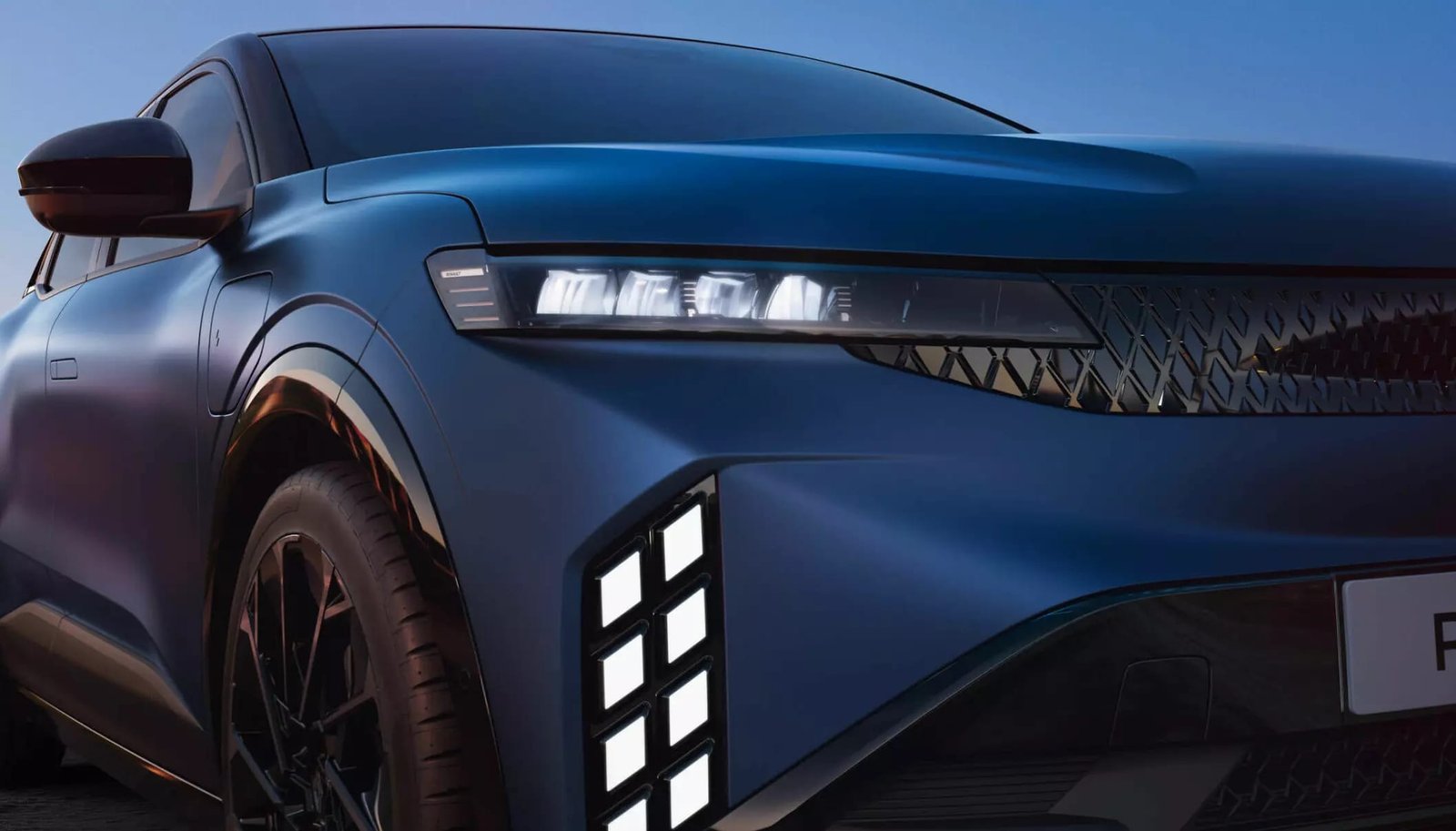 ऑटो डिजाइन राउंड-अप: Polestar 4 Coupé, Renault Megane E-Tech फेसलिफ्ट और Jeep Cherokee Trailhawk की पहली झलक