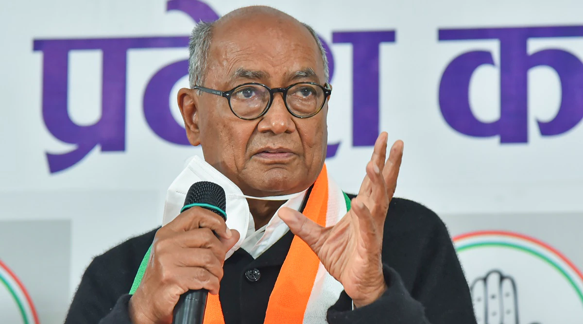 सीबीएसई के अजीब फरमान पर दिग्विजय सिंह का बड़ा हमला, पूछा- कक्षा 9वीं के छात्र 6ठी की किताबों से क्यों पढ़ेंगे