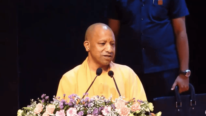 यूपी बोर्ड के मेधावियों के सम्मान में बोले सीएम योगी- ‘बेटी पढ़ेगी तो देश-समाज आगे बढ़ेगा’; छात्रों को दी बेटियों से प्रेरणा लेने की सीख