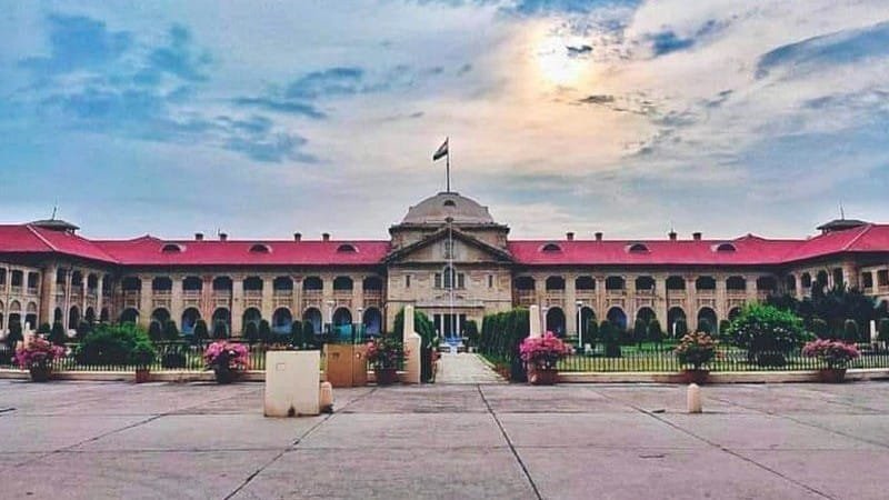 इलाहाबाद हाईकोर्ट ने अंतरिम आदेश के बावजूद गिरफ्तारी पर जताई कड़ी नाराजगी, यूपी सरकार को 5 लाख रुपये मुआवजा देने का आदेश