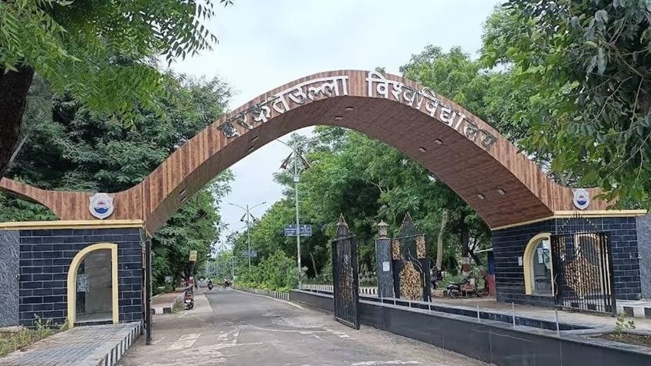 भोपाल: बरकतुल्लाह विश्वविद्यालय का नाम बदलने के प्रस्ताव पर बढ़ा विवाद, विरोध तेज