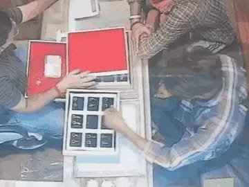 सराफा बाजार में शातिर चोरी: सोने की बाली ले गए बदमाश, पीतल की बाली रखकर दिया चकमा
