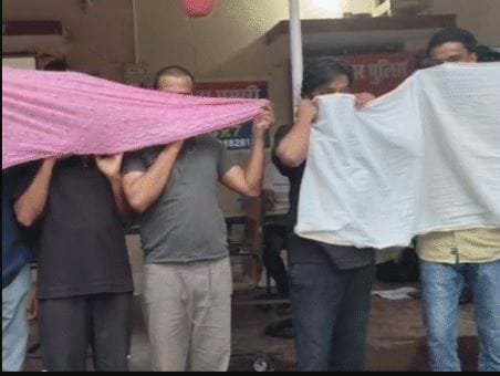 ₹400 रोज कमाने वालों ने तोड़ी NEET की सुरक्षा! बायोमीट्रिक वेरिफिकेशन में नौकरी लेकर सॉल्वर गैंग को दिलाई एंट्री