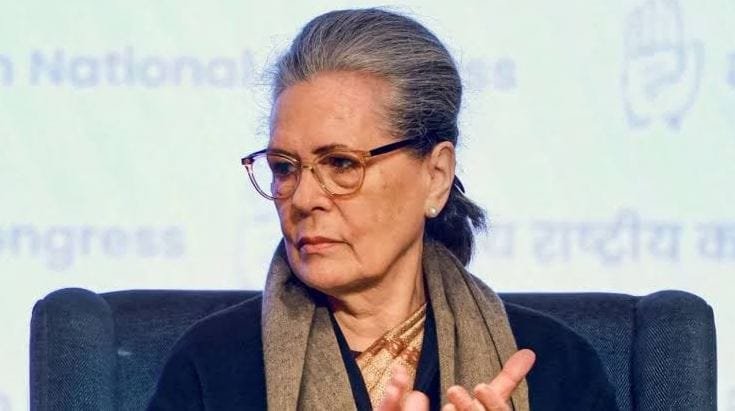 सोनिया गांधी का केंद्र पर हमला, बोलीं- गाजा में बच्चों को खत्म करने की कोशिश; भारत की चुप्पी पर उठाए सवाल