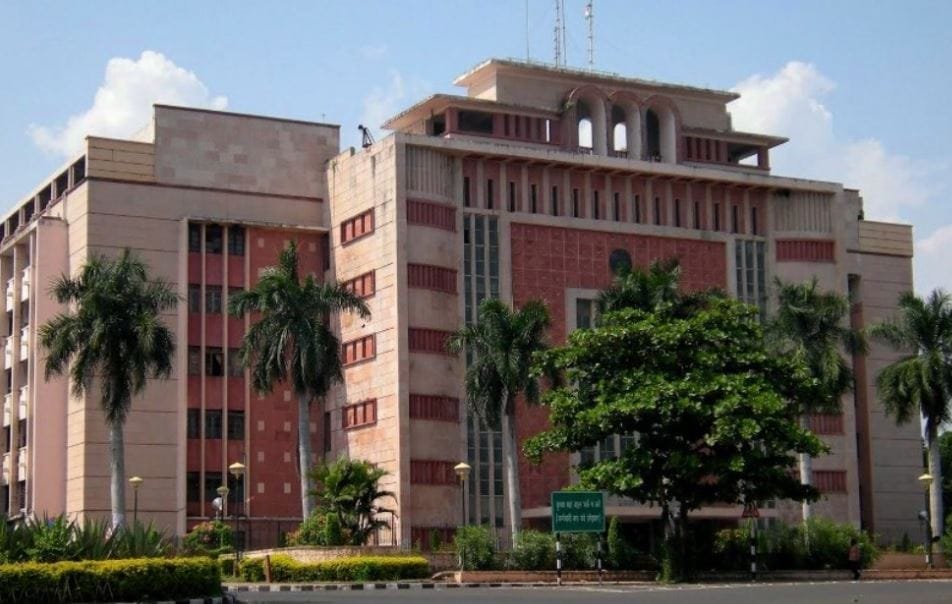 डॉक्टर अरविंद कुमार यादव का बड़ा खेल करोडो रुपए का स्वेच्छा अनुदान फर्जी तारीख से दी जा रही है? क्या वल्लभ भवन से फर्जी नामों पर करोड़ों डकारने वाले इस गिरोह पर एक्शन लेंगी केंद्रीय एजेंसियां?