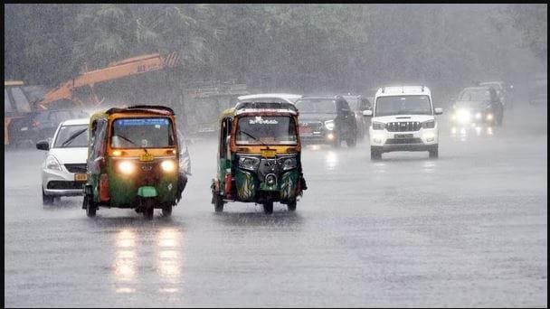 एक साथ 5 मौसमीय सिस्टम ने रोकी मानसून की रफ्तार, 19 राज्य बारिश के इंतजार में