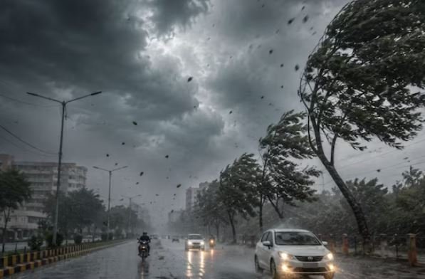 यूपी में मानसून की एंट्री, पूर्वांचल से हुई शुरुआत; 20 शहरों में आंधी-बारिश, दो दिन में पूरे प्रदेश में पहुंचेगा