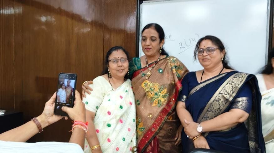 खंडवा बाल कल्याण समिति सदस्य स्वप्निल जैन और रुचि पाटिल ने प्रबन्धकीय अकादमी नरोन्हा भोपाल में 13 दिवसीय प्रशिक्षण में की सहभागिता ।*
