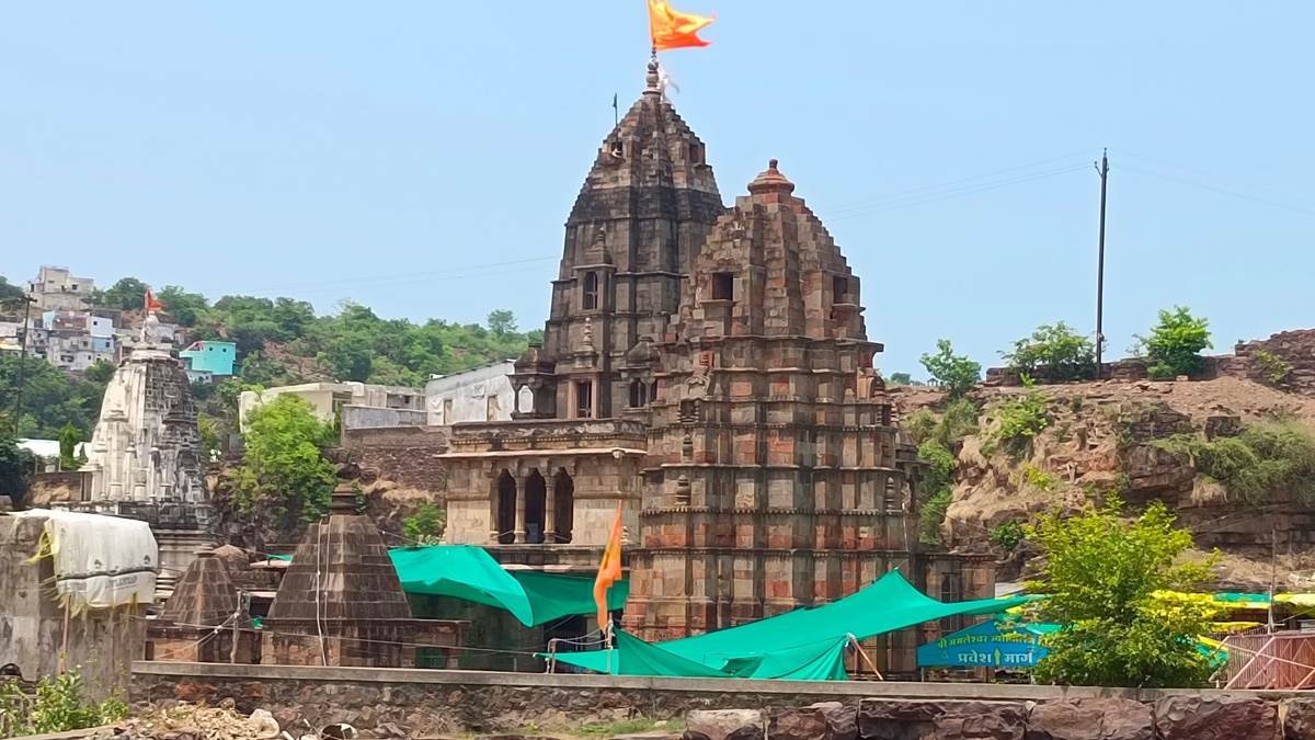 ओंकारेश्वर: ममलेश्वर मंदिर की दान राशि को लेकर उठे सवाल