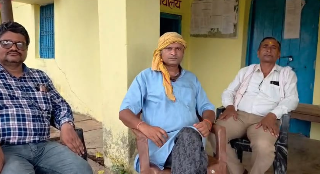एक्टिविज्म का असर: रीवा के हिनौती स्कूल से हटे खतरनाक बिजली के तार, 700 छात्रों को मिली राहत