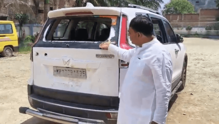 प्रयागराज में भाजपा नेता प्रशांत पाठक के वाहन पर हमला, तोड़फोड़ का आरोप; पुलिस ने शुरू की जांच