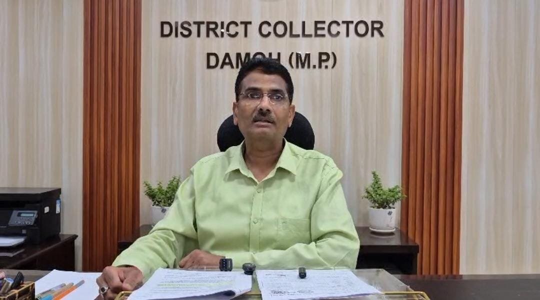 दमोह: सार्थक ऐप में लापरवाही पर 141 अधिकारियों-कर्मचारियों का वेतन कटा