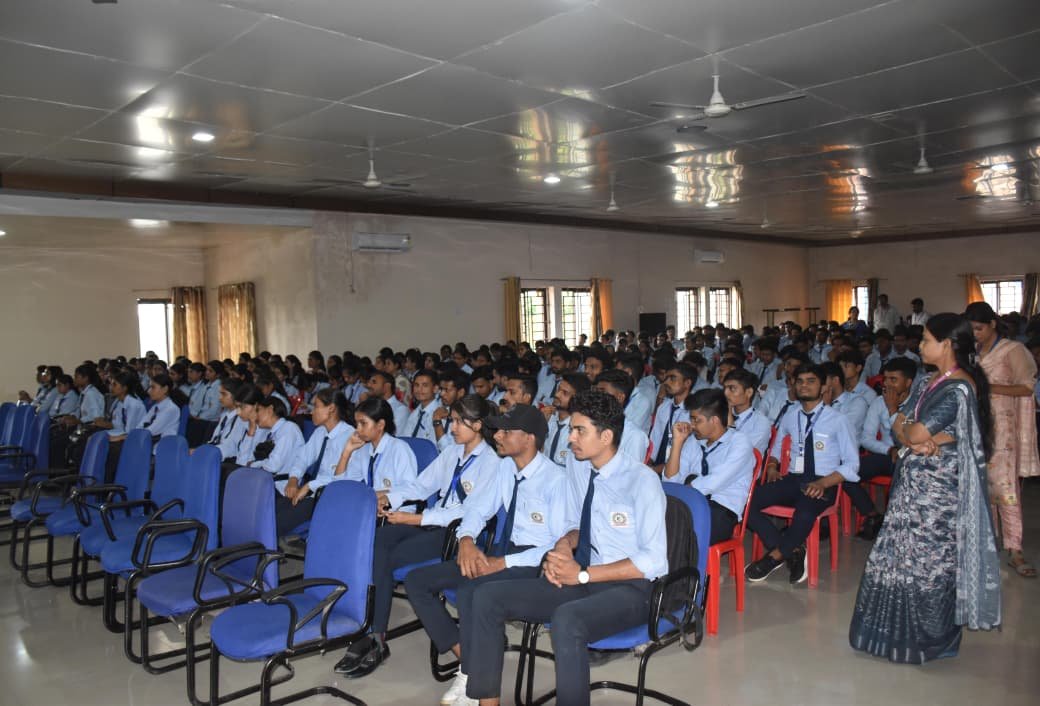 सागर में 650 विद्यार्थियों ने लिया नशामुक्ति का संकल्प: SP अनुराग सुजानिया ने कहा- युवा बनें अभियान के ब्रांड एम्बेसडर