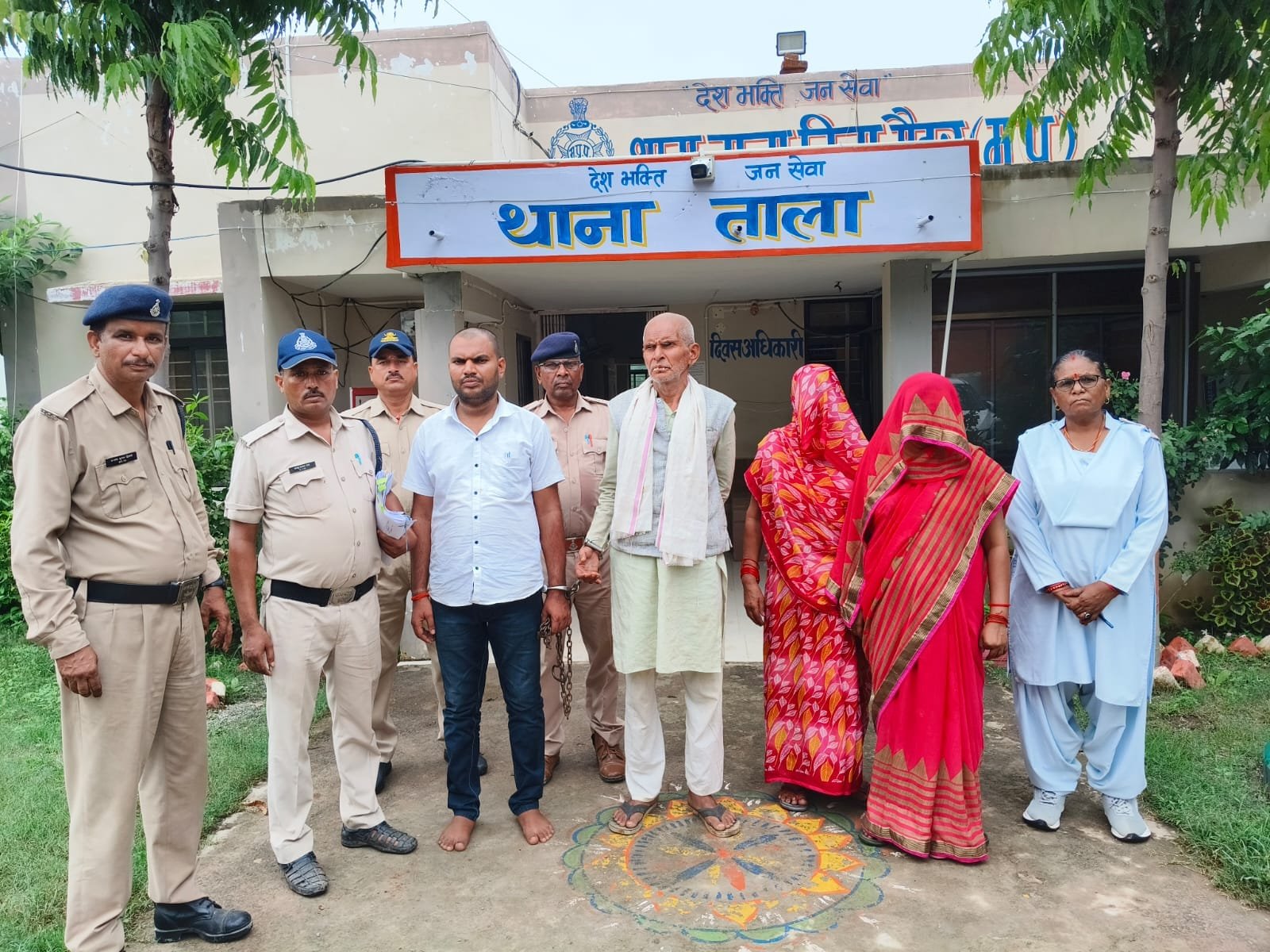 दहेज प्रताड़ना से नवविवाहिता की मौत: पति समेत 4 आरोपी गिरफ्तार