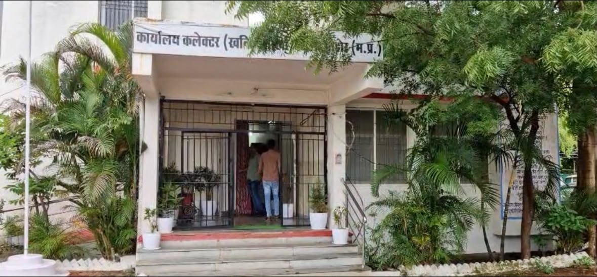 पार्वती नदी में दिनदहाड़े अवैध रेत उत्खनन का वीडियो वायरल: कार्रवाई पर उठे सवाल