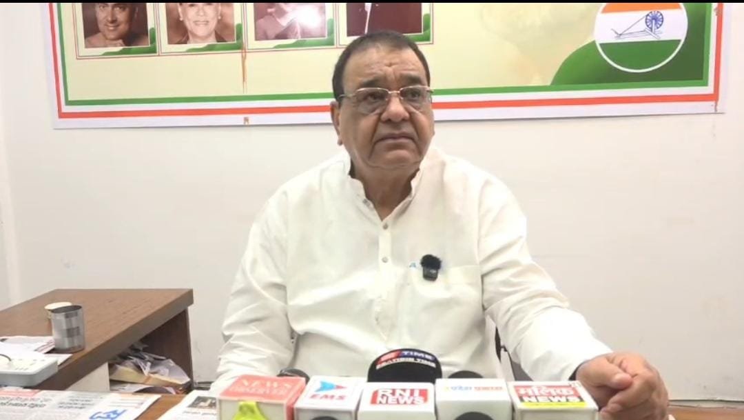 बीजेपी सरकार पर कांग्रेस का निशाना, मुकेश नायक बोले- जनता ही सिखाएगी सबक