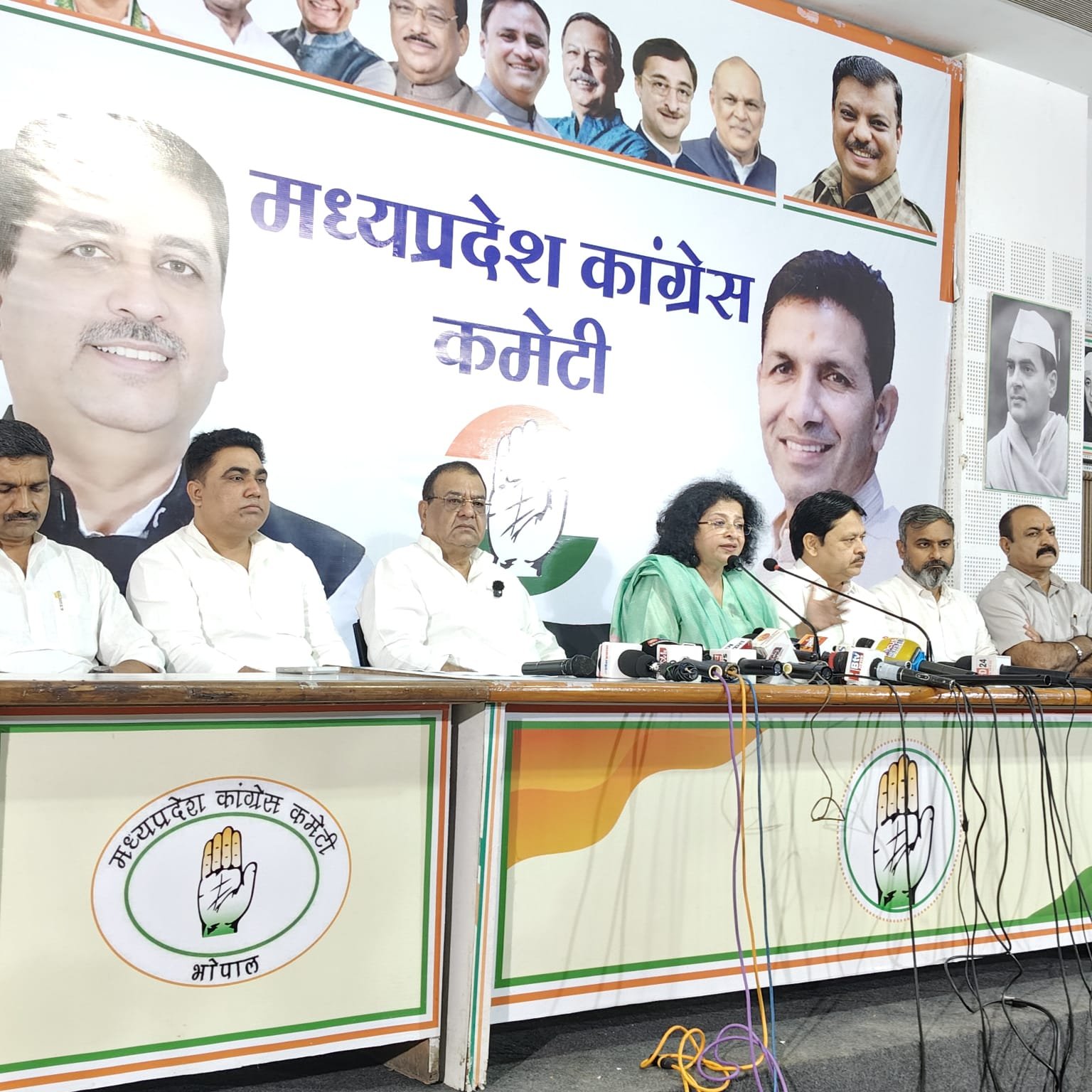 दिल्ली छात्र प्रदर्शन पर कांग्रेस का हमला, शोभा ओझा बोलीं- ‘पेपर लीक पर पीएम बहुत देर से जागे’