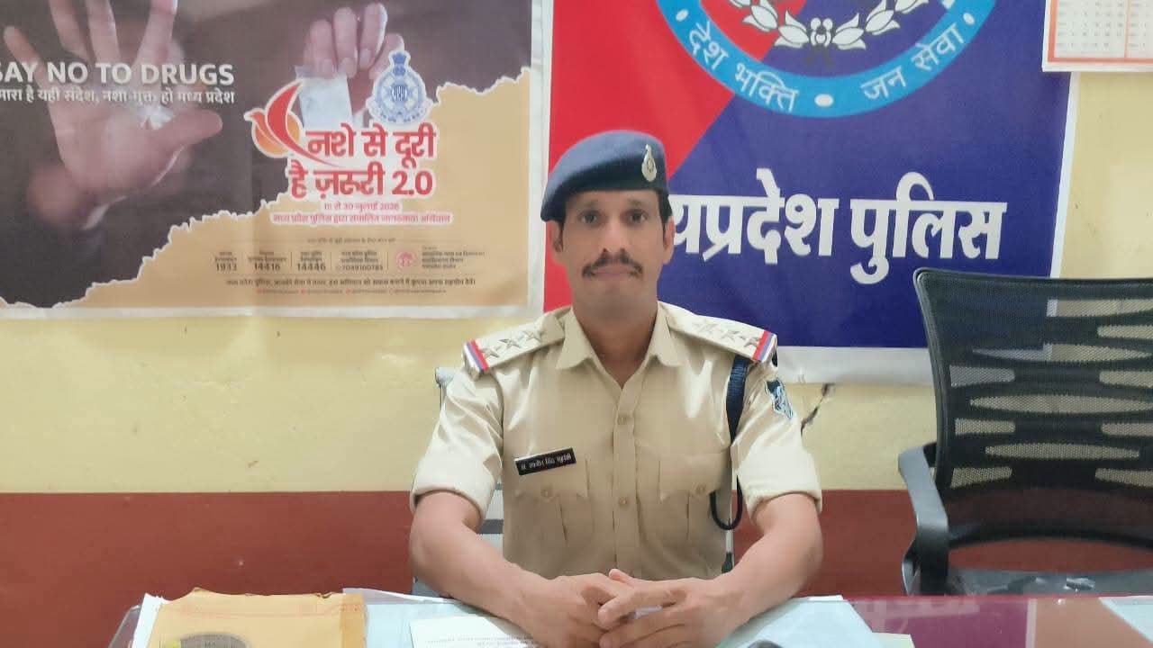 शिवपुरी के TI ने स्टाम्प पेपर पर लिया आजीवन नशामुक्त और गाली-मुक्त रहने का संकल्प, बोले- उल्लंघन हुआ तो नौकरी जाने पर भी आपत्ति नहीं