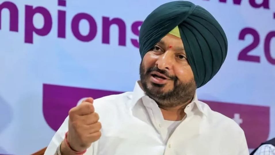 रवनीत सिंह बिट्टू ने केंद्रीय मंत्री पद से दिया इस्तीफा: राष्ट्रपति मुर्मू ने तत्काल प्रभाव से किया स्वीकार