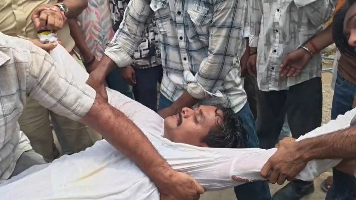 मैहर: भाजपा कार्यालय घेराव के लिए निकले NSUI कार्यकर्ताओं को पुलिस ने रोका, जिला अध्यक्ष समेत कई हिरासत में