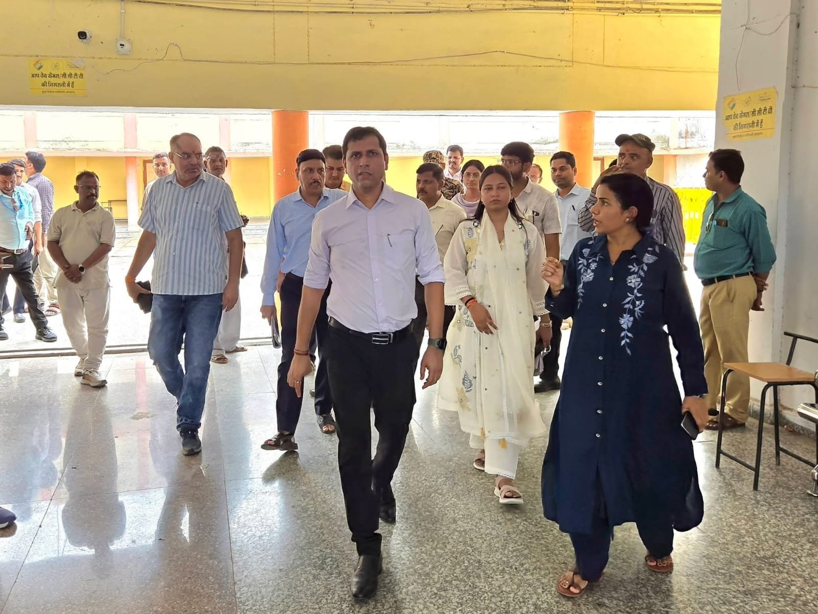 दतिया उपचुनाव-2026: कलेक्टर ने मतदान सामग्री वितरण एवं वापसी केंद्र का किया निरीक्षण, व्यवस्थाओं का लिया जायजा